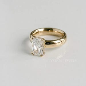 2.0 CT Radiant Cut Moissanite Engagement Ring, Crushed Ice Radiant Cut Ring, Solitaire Setting, 18K Solid Gold Ring, Elongated Radiant