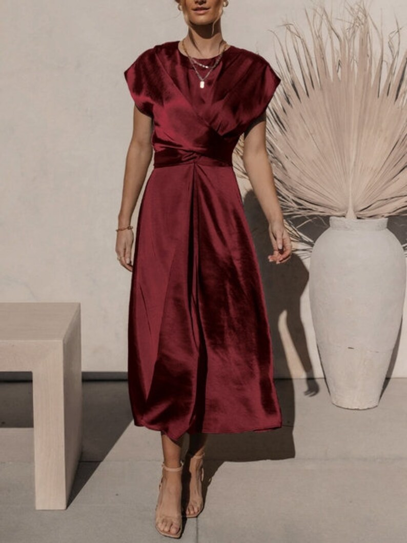 Figurbetontes Kleid / Sexy Abendkleid / Partykleid Grösse M (Neu