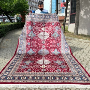 7x10 Red Bamboo Silk Rug: Traditional Turkish Carpet