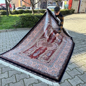 5x8 Bamboo Silk Rug: Colorful Traditional Turkish Carpet