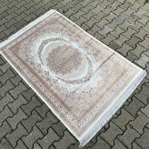 4x6 Turkish Silk Rug: Cream Anatolian Carpet