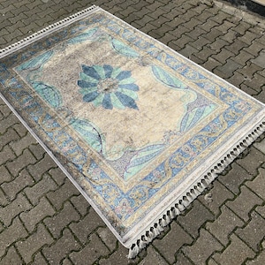 5x8 Bamboo Silk Rug: Anatolian Turkish Carpet, Ice Blue