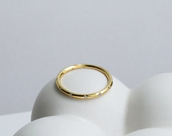 Gold plated zircons ring