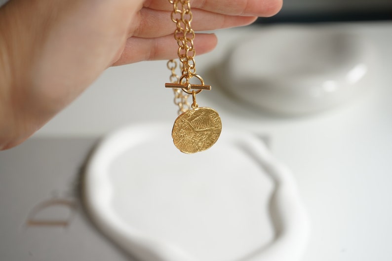 Silver coin necklace gold plated coin necklace medal necklace vintage coin necklace minimal jewelry jewelry gift gift for her imagen 1