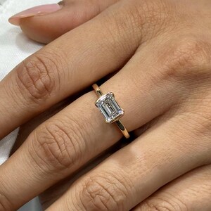 1 Carat Emerald Solitaire Ring - 14k Solid Gold Wedding Ring -  IGI Certified Lab Grown Diamond  Engagement Ring - Birthday Gift For Women