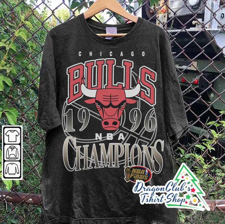 Chicago Bulls NBA Large Team Logo Black Oversized T-Shirt