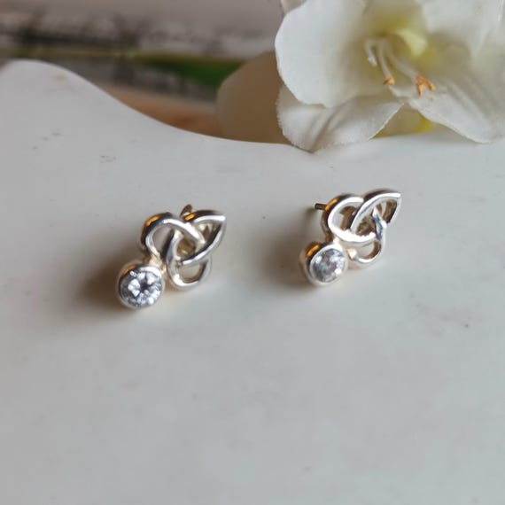 Vintage Sterling Silver Set, Vintage Pendant & Earring Set, Sterling Silver Jewellery Set, Celtic Jewellery Set, Celtic Knot Earring Set View 4