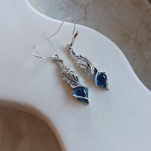 Blue Quartz Silver Earrings, Blue Stone Earrings, Romantic Blue Silver Earrings, Gothic Silver Earrings, Blue Jewellery, Blue Summer Earring