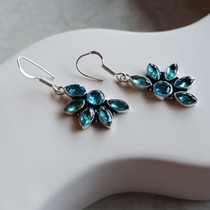 Boucles d'oreilles topaze, Boucles d'oreilles topaze bleue, Boucles d'oreilles topaze et argent, Grandes boucles d'oreilles topaze, Boucles d'oreilles ethniques, Boucles d'oreilles faites main, Boucles d'oreilles de style bohème image 2