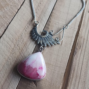 Pink Chalcedony Silver Necklace, Pink Stone Necklace, Romantic Pink Stone Necklace, Large Pink Stone Necklace, Boho Style Jewellery, Gift