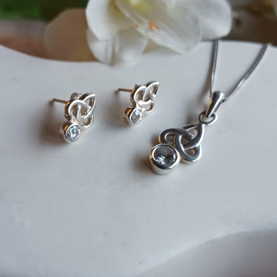Vintage Sterling Silver Set, Vintage Pendant & Earring Set, Sterling Silver Jewellery Set, Celtic Jewellery Set, Celtic Knot Earring Set View 3