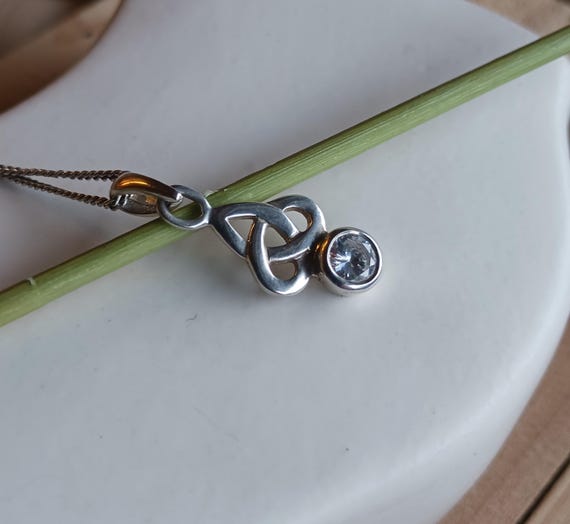 Vintage Sterling Silver Set, Vintage Pendant & Earring Set, Sterling Silver Jewellery Set, Celtic Jewellery Set, Celtic Knot Earring Set View 5