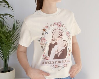 Playera Virgen María - Un Regalo Especial para Mamá, Consagrada a Jesús por María. Lleva contigo la protección y el amor de la Virgen