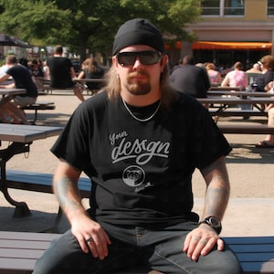 Maquete de camiseta preta do pai de metal, maquete de homem de cabelo comprido, maquete de camiseta masculina, maquete de camiseta preta, maquete de camiseta preta, maquete de camiseta de metal pesado