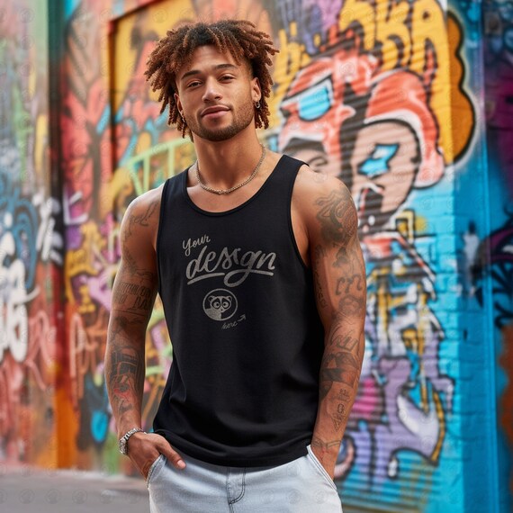 d.i.a.タトゥー柄タンクトップ タンクトップ姿のかっこいい黒人男性のモックアップ、黒いタンクトップ
