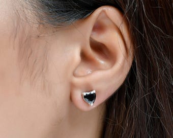 Black Heart Stud Earrings | Black Stone Onyx Earrings