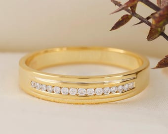 Anillo de diamantes de media eternidad para hombre / Anillo de ajuste cómodo con engaste de canal / Anillo de boda clásico para hombre en oro o plata.
