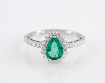 Vintage Emerald Ring | Emerald Halo Ring