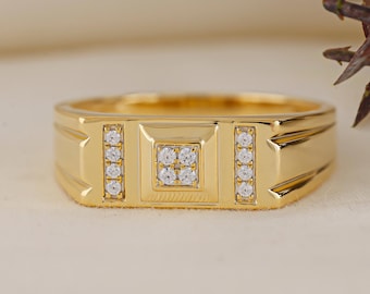Gold Mens Signet Ring | Classic Mens Wedding band