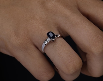 Blue Diamond Ring | Solitaire Sapphire Ring