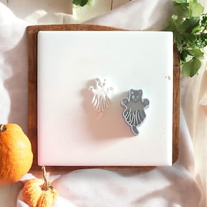 Sugar Glider Ghost Clay Cutter: Halloween-dieroorbelvorm
