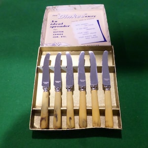 Dinkee Spreader Knives Butter, Jam, or Cheese Bakelite Handles  Set of 6