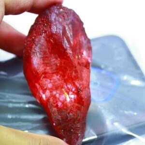 Natural Red Ruby Crystal Ruby Mini Stones |444-500 Ct Ruby Crystals | Ruby Gemstone Chips, Root Chakra, Semi-Precious Rocks Healing Gemstone