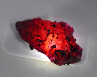 A One Quality Ruby Rough Natural 200-250 Ct Certified Natural Uncut Earth Mined African Pigeon Blood Red Ruby Big Rough Loose Gemstone