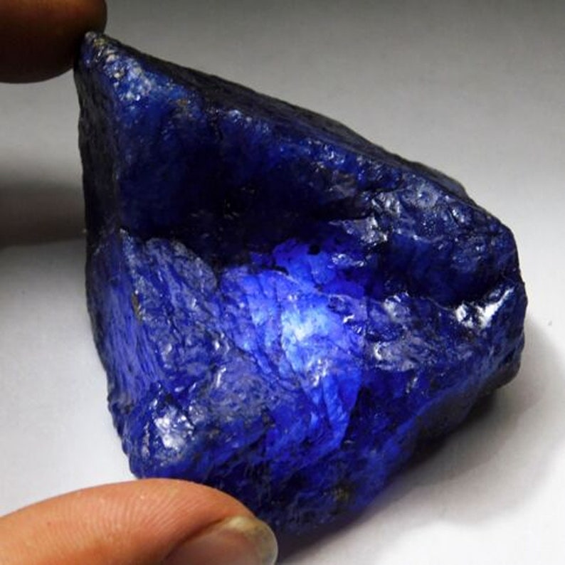 Tanzanite brute non coupée 100-1000 Ct Tanzanite bleue brute brute naturelle non coupée Terre de guérison Minée Tanzanite Pierre précieuse en vrac Pierre brute Livraison gratuite image 1