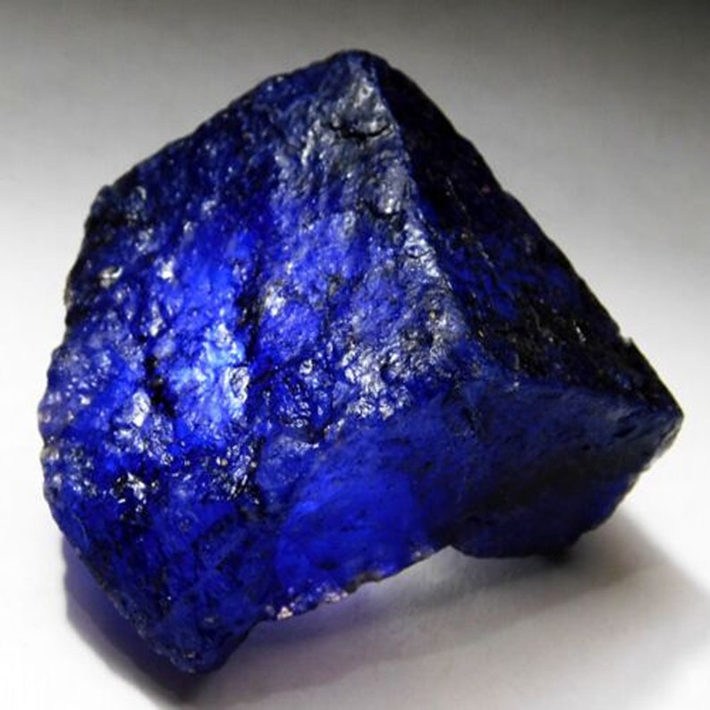 Tanzanite brute non coupée 100-1000 Ct Tanzanite bleue brute brute naturelle non coupée Terre de guérison Minée Tanzanite Pierre précieuse en vrac Pierre brute Livraison gratuite image 4