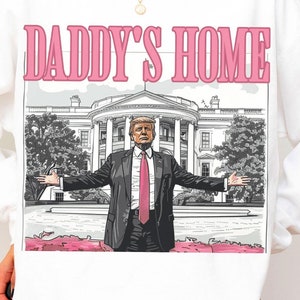 Casa Blanca de Daddys Home Pink Trump 2024, Gráfico PNG de partidario de MAGA para elecciones 2024, Descarga digital de Trump, Donald Pink Preppy Edgy Png 2024