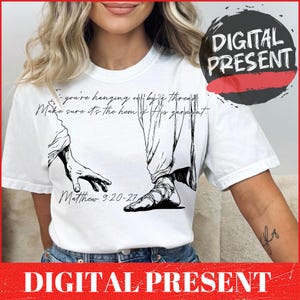 Orlo del suo indumento Svg Png Trendy Christian Shirt Svg Png Versetto della Bibbia di Matteo Shirt Svg Png Fede Shirt Design Trendy Svg