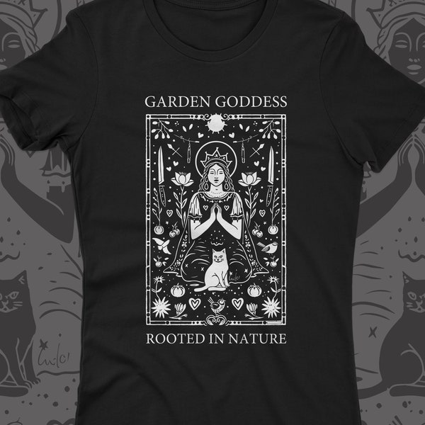 Tuinshirt voor moeder Tuingodin Natuurliefhebber Tarotkaart voor Moederdag Planten en katten Plant Mom Dames T-shirt geworteld in de natuur