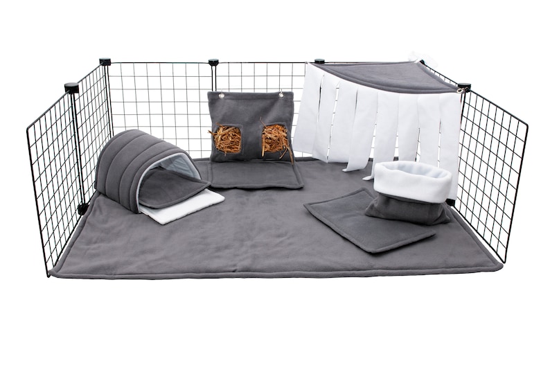 Fleece 
C&C cage liners
correx 
coroplast 
kavee
guinea pig
waterproof
midwest 
ferplast