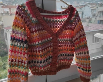 colorful crop jacket, crop jacket, mother daughter combination, grandma knitting