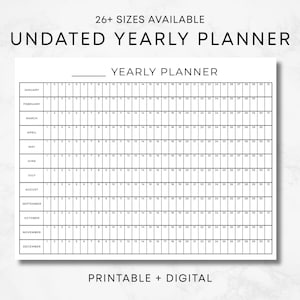 Könnte beinhalten: Ein schwarz-weißer, undatierter Jahresplaner mit dem Text "26+ GRÖSSEN VERFÜGBAR" und "UNDATED YEARLY PLANNER". Der Planer enthält ein Raster für jeden Monat mit Feldern für jeden Tag. Der Text "PRINTABLE + DIGITAL" steht unten.