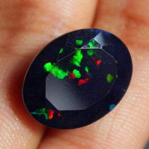Opale di fuoco nero di grado gemma da 5,60 carati Opale Welo etiope sfaccettato ovale Dimensioni 13x17x6mm Multi fuoco anello opale gioco di fuoco arcobaleno immagine 6