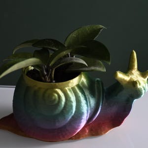 Rainbow Snail Succulent Planter – Cute Animal Pot – 3D Printed Fairy Garden Decor – Indoor Plant Gift – Cottagecore Snail Pot - Made in USA