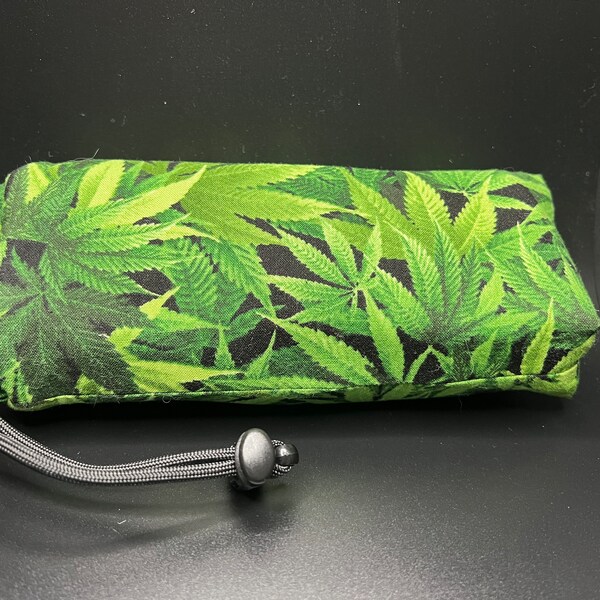 Padded Sunglasses Pouch - Cannabis Pattern