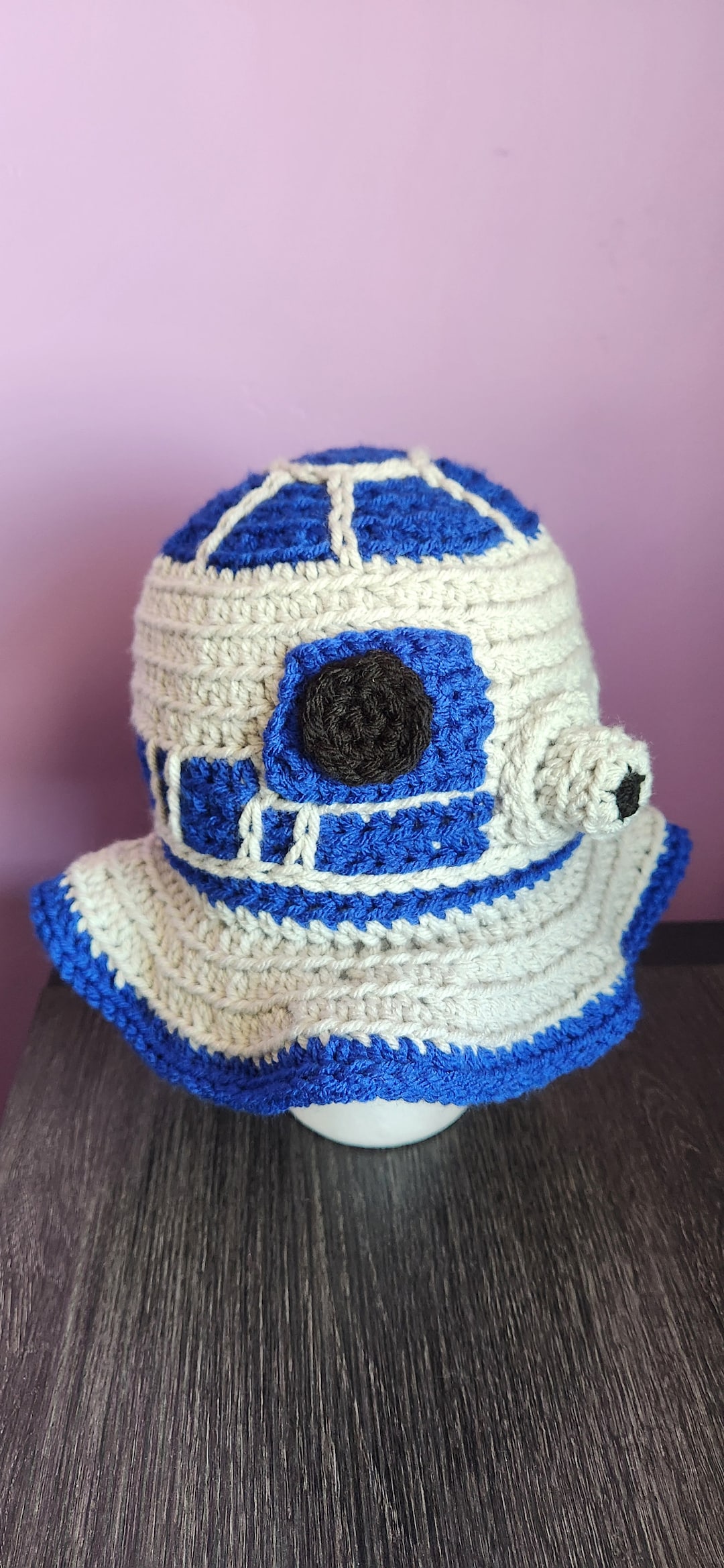 R2-D2 Bucket Hat, Crocheted
