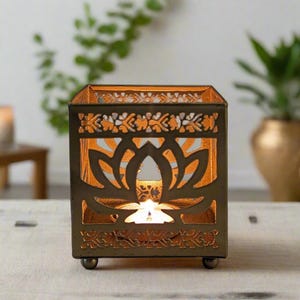 Zestaw 2 metalowych świeczników Lotus Shadow Diya, świeczników na podgrzewacze Diwali, prezentów na Diwali, prezentów na parapetówkę/babyshower, prezentów zwrotnych.