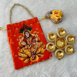 Thamboolam for Varalakshmi Pooja– Urli Bowl + Gift Bag | Indian Return Gifts | Festival Decor | Festival Favors | Varalakshmi Return Gift