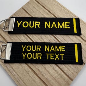 Op maat gemaakte gepersonaliseerde Black Belt-sleutelhanger, draadkleur naar keuze Perfect cadeau voor het testen van ITF-taekwondo, karate, rugzakken en uitrustingstassen