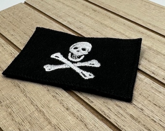 Jolly Roger Pirate Flag patch | Embroidered Iron on patch for backpack, jacket, or vest