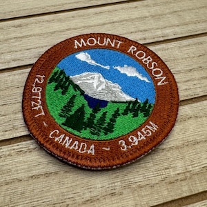 Mount Robson Embroidered Patch: Canadian Rockies Travel Badge