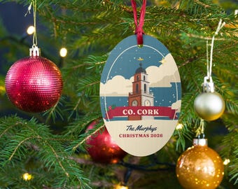 Personalisierte Weihnachtskugel aus Cork, Shandon Bells Holzkugel, Ornament mit irischem Familiennamen, Geschenk aus Cork