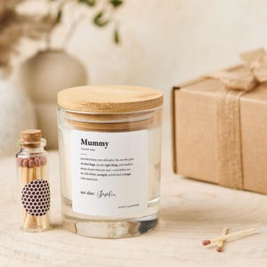Gift for Mum Personalised Mummy Candle Gift Heartfelt Mum Definition Keepsake for Birthday Christmas Baby Shower Mother’s Day New Mum