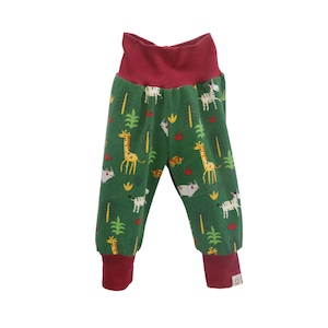 Grüne Pumphose mit Tiermuster Mitwachshose Kinderhose Jersey Unisex Bild 1