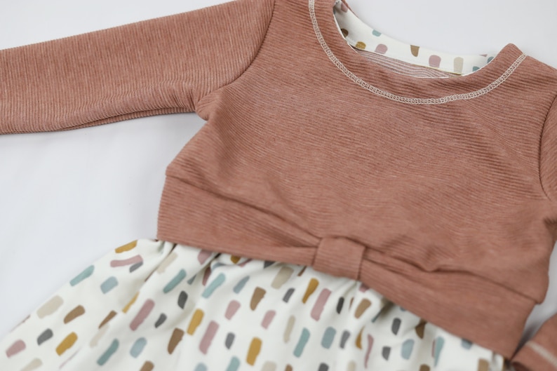 Girly Sweater Kleid/ Tunika Ripp Farbklekse Bild 9