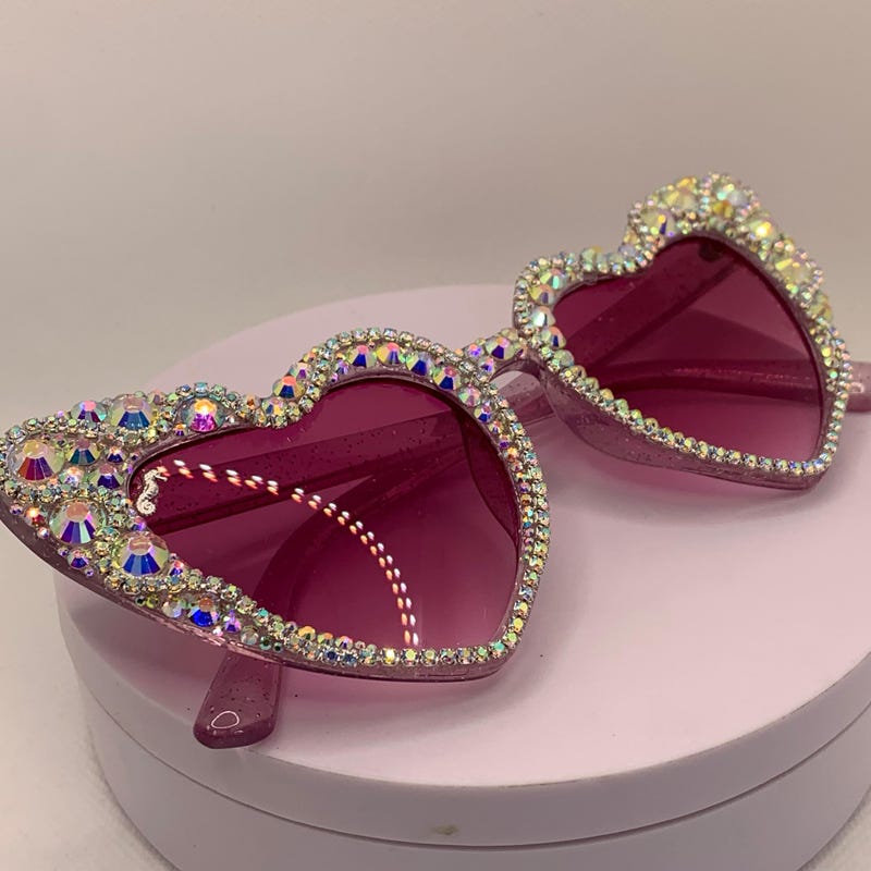 Heart Shaped Embellishment Sunglasses